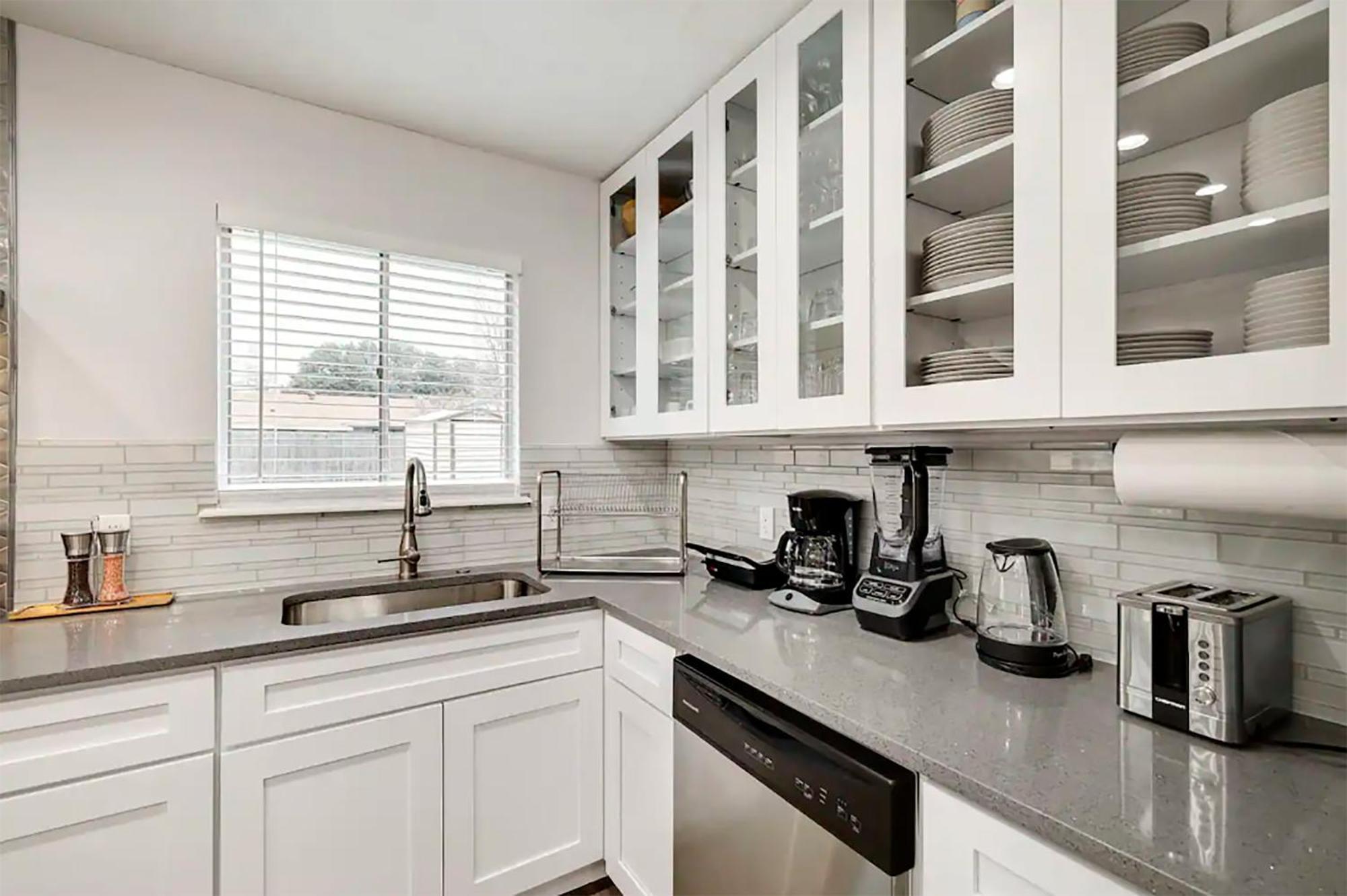 Upscale 3Br 2Ba Cozy Holiday Home With Pool & Grill North Richland Hills Kültér fotó